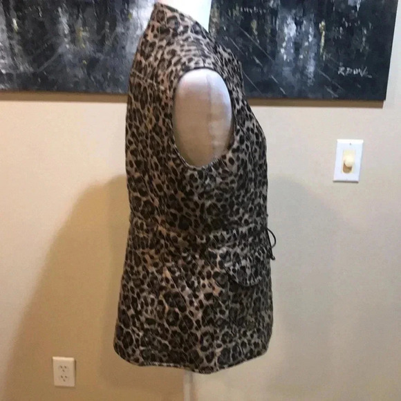 V Cristina Faux Leather Animal Print with Pockets and Adjustable Tie Belt-Size M - Picture 8 of 8
